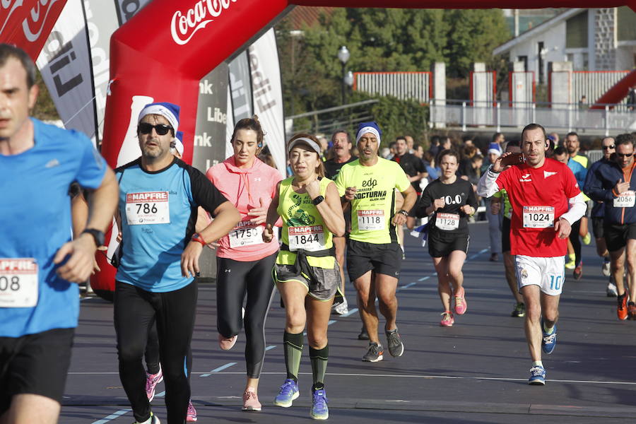 Fotos: ¿Estuviste en la Carrera Ppopular de Nochebuena? ¡Búscate!