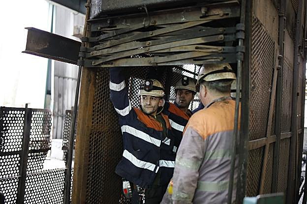 El último relevo de la tarde en el yacimiento de Caborana. 