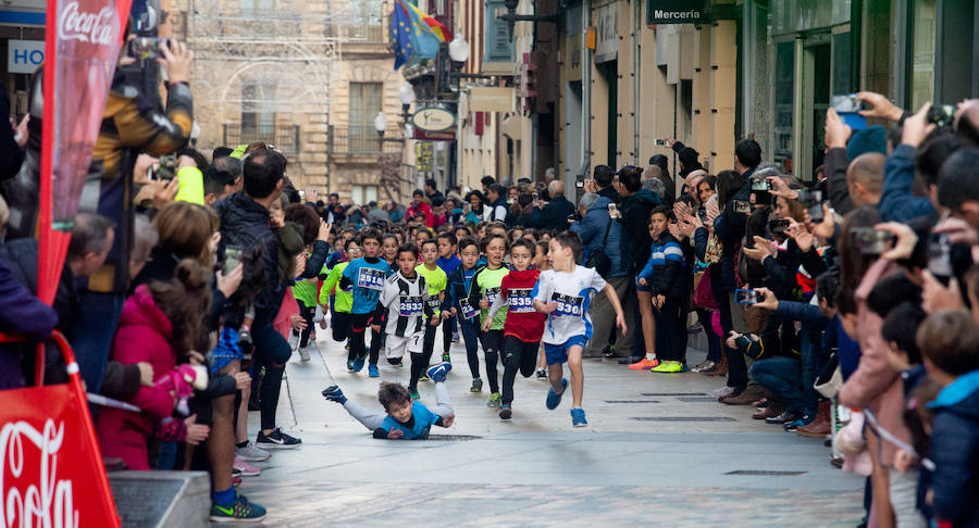 Fotos: ¿Estuviste en la San Silvestre de Avilés? ¡Búscate!