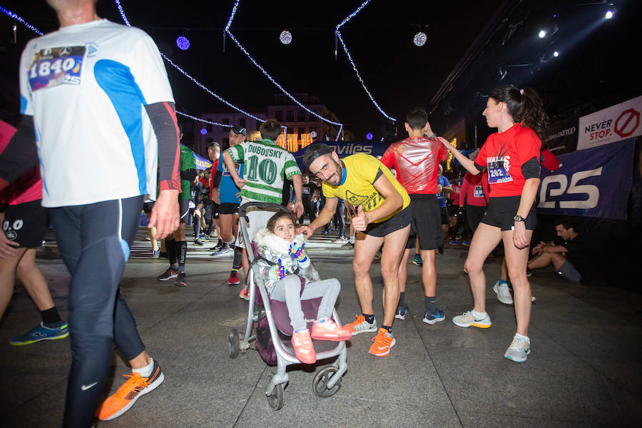 Fotos: ¿Estuviste en la San Silvestre de Avilés? ¡Búscate!