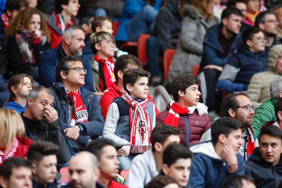 Fotos: ¿Estuviste en el Sporting - Valencia (2-1)? ¡Búscate!