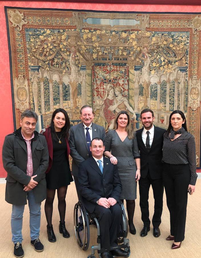 La ceremonia se celebró en el Palacio de El Pardo de Madrid y fue presidida por los Reyes Felipe y Letizia. Rafa Nadal, Sandra Sánchez, Jon Rahm o María Vicente fueron otros de los premiados.