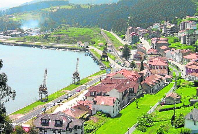 Puerto de San Esteban de Pravia Muros de Nalón. Visita gratis al lugar.