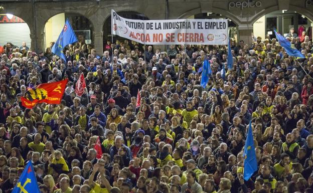 Los trabajadores rechazan la propuesta e instan a Alcoa a ceder las plantas al Estado