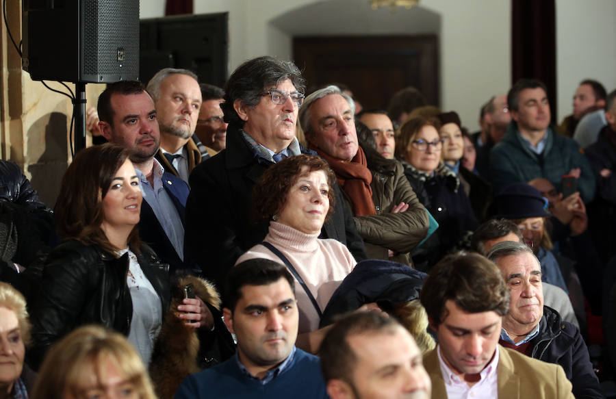 El presidente del PP acude al Hotel de la Reconquista en el que ha tenido lugar el acto oficial de presentación de Teresa Mallada como candidata a la Presidencia del Principado y de Alfredo Canteli como candidato al Ayuntamiento de la capital asturiana