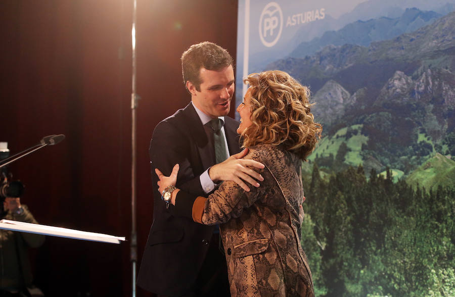 El presidente del PP acude al Hotel de la Reconquista en el que ha tenido lugar el acto oficial de presentación de Teresa Mallada como candidata a la Presidencia del Principado y de Alfredo Canteli como candidato al Ayuntamiento de la capital asturiana