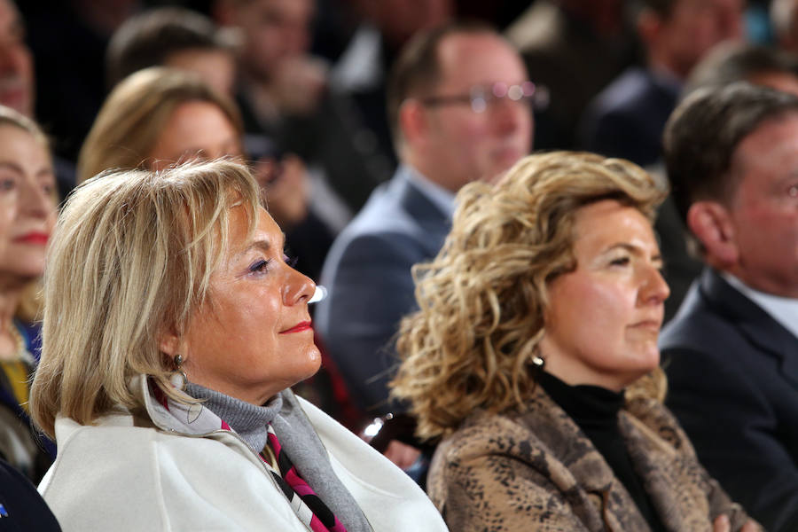 El presidente del PP acude al Hotel de la Reconquista en el que ha tenido lugar el acto oficial de presentación de Teresa Mallada como candidata a la Presidencia del Principado y de Alfredo Canteli como candidato al Ayuntamiento de la capital asturiana