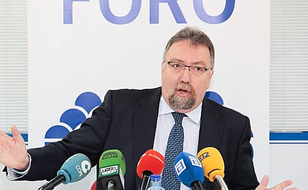 Isidro Martínez Oblanca, diputado de Foro.