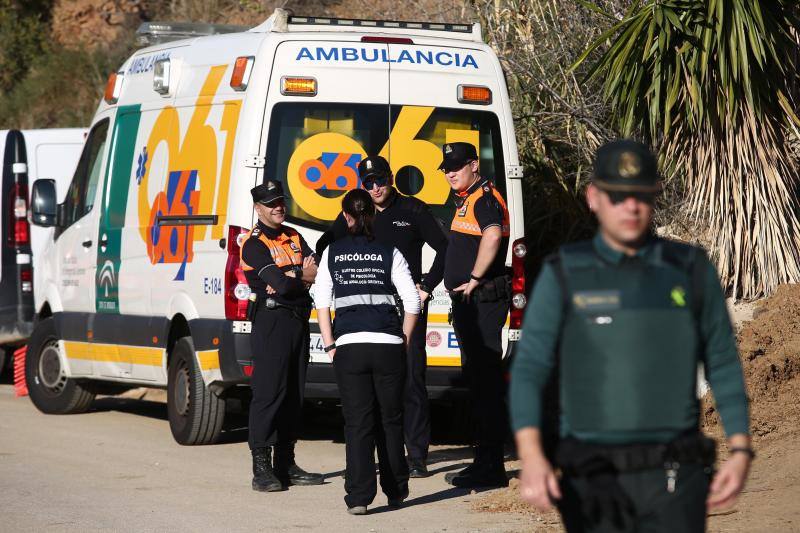 Continúan las labores de búsqueda del niño de dos años que cayó este domingo mientras jugaba a un pozo de 150 metros en la zona de Totalán.