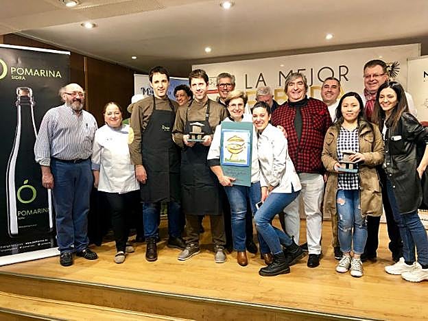 Los cinco mejores restaurantes de fuera de Asturias, con organizadores y autoridades. 