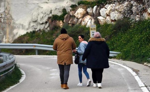 Familiares de Julen, el niño que cayó a un pozo en Totalán. 