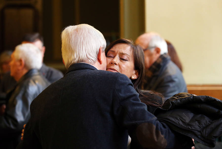 El Parlamento asturiano dio su último adiós al expresidente regional 