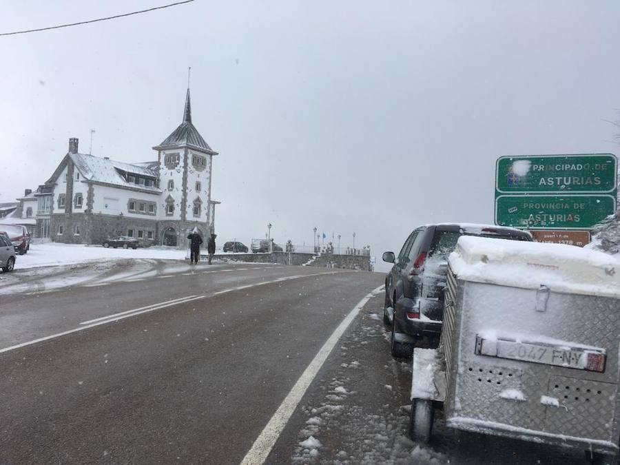 Las estaciones de esquí siguen cerradas el fin de semana a la espera de más nieve