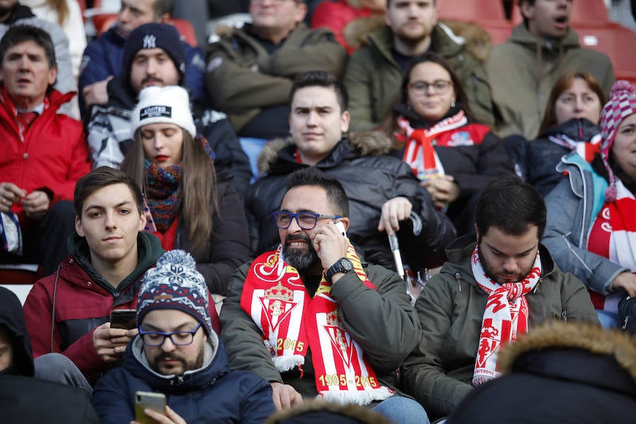 Fotos: ¿Estuviste en el Sporting - Alcorcón? ¡Búscate!