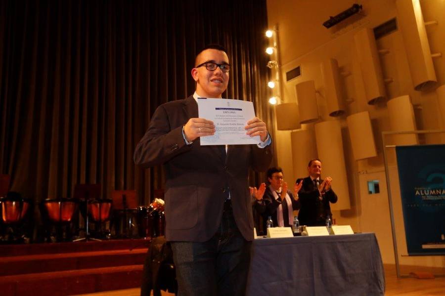 El consejero de Educación y Cultura, Genaro Alonso, participó este lunes en la entrega de premios al alumnado de Educación Secundaria Obligatoria y de los galardones extraordinarios de Bachillerato, Enseñanzas Artísticas y Formación Profesional.