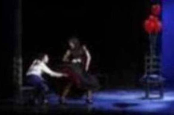 La temporada de Ópera de Oviedo llega a su fin y lo hace con una de las obras cumbre de la música. 'Carmen', la gran composición de Bizet, vuelve al Campoamor de mano del Teatro de la Ópera Alemana en el Rin, que ya prepara en el escenario de la capital asturiana un montaje que representará los días 27, 27 y 30 de enero y el 1 y 2 de febrero. 