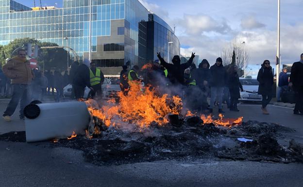 Imagen de los taxistas en Ifema. 