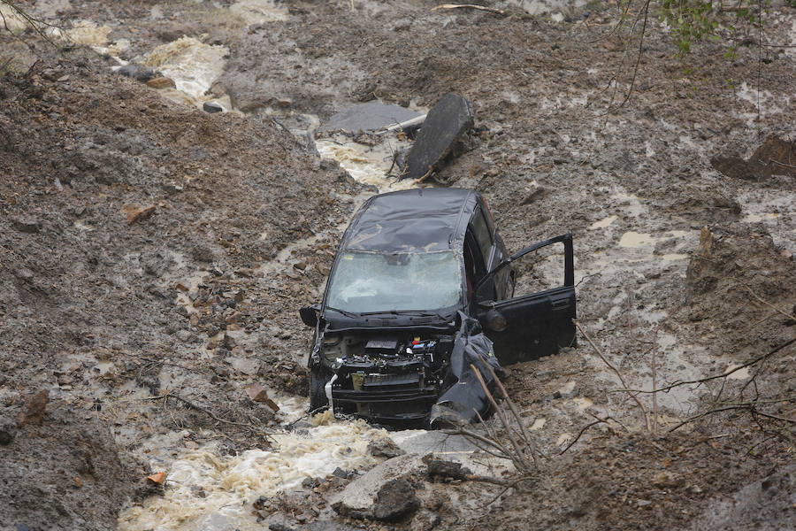 Cuatro muertos, calles anegadas por toda la región, cortes de varias carreteras, centros educativos cerrados y la evacuación preventiva de la central térmica de Lada, entre los múltiples incidentes de las inundaciones.