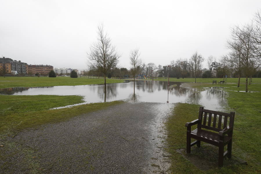 La villa se intenta recuperar este jueves de las importantes inundaciones sufridas durante la jornada del miércoles y confía en que hoy las lluvias no sean tan intensas