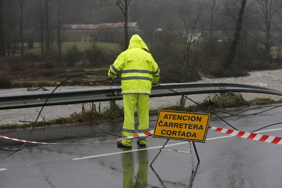 Las inundaciones por la crecida de este río, además del Caudal, causó estragos en las cuencas asturianas.