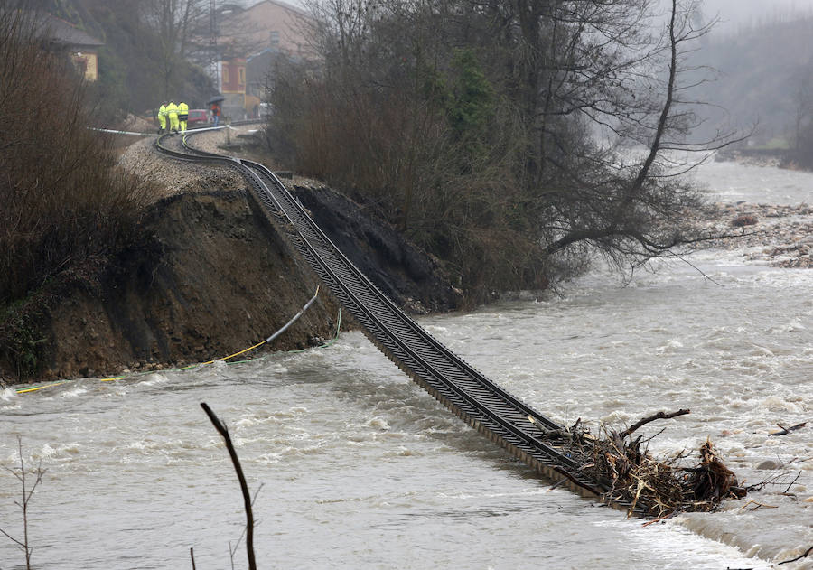 Las inundaciones por la crecida de este río, además del Caudal, causó estragos en las cuencas asturianas.