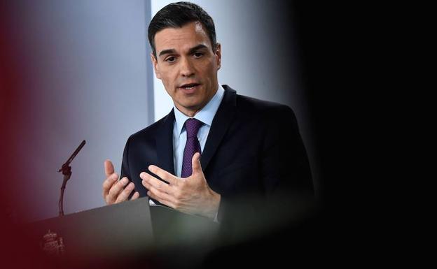 Pedro Sánchez expresa su apoyo y cariño a padres y seres queridos de Julen