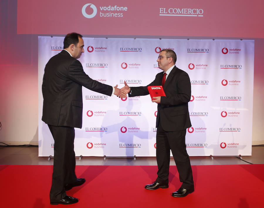 Lo galardones impulsados por EL COMERCIO de la mano de Vodafone, premiaron en Gijón las mejores prácticas renovadoras y de futuro en el tejido empresarial asturiano.