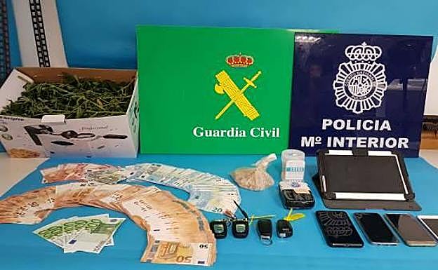 Material incautado en la operación.