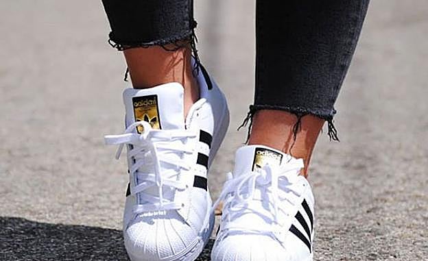 Los tobillos al aire, la moda más polémica del invierno