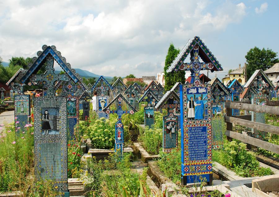 Cementerio alegre de Sapantza (Ucrania) 