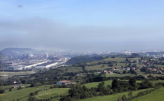 Nube de contaminación sobre Gijón.