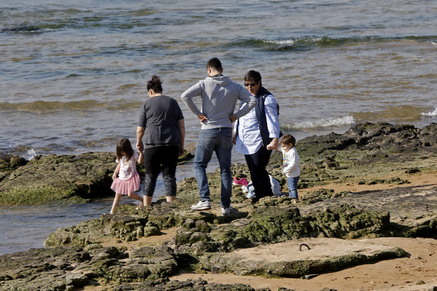 Las temperaturas estos días en El Principado hacen disfrutar de días primaverales