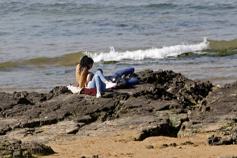 Las temperaturas estos días en El Principado hacen disfrutar de días primaverales