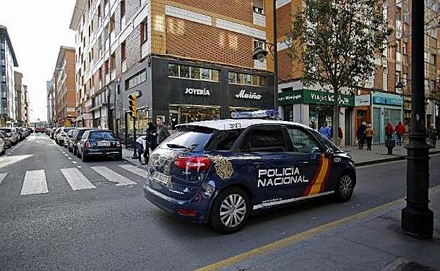 Los barrios reclaman un aumento de la plantilla de la Policía comunitaria