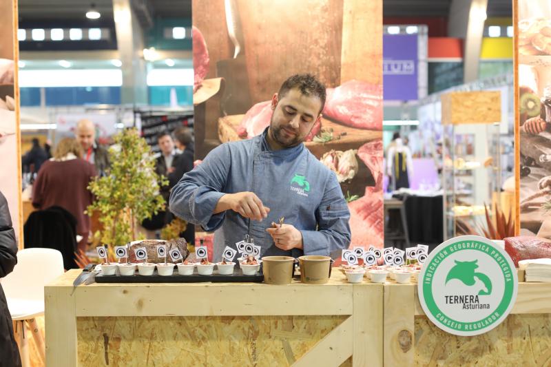 El salón de la alimentación y el equipamiento del norte arranca en el pabellón de La Magdalena con nombres de la alta cocina, como Sergi Arola entre los principales atractivos.