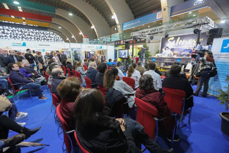 El salón de la alimentación y el equipamiento del norte arranca en el pabellón de La Magdalena con nombres de la alta cocina, como Sergi Arola entre los principales atractivos.