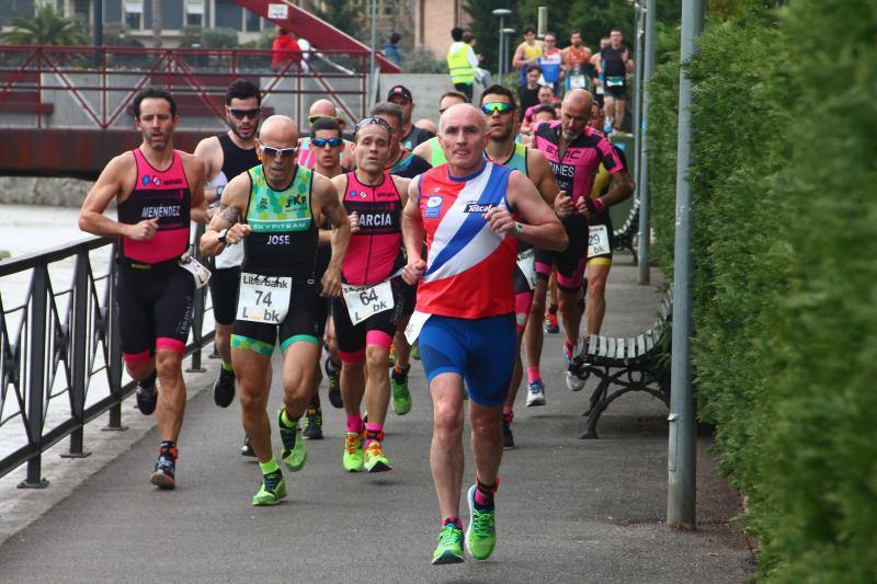 Fotos: Las mejores imágenes del IV Duatlón de Cangas de Onís