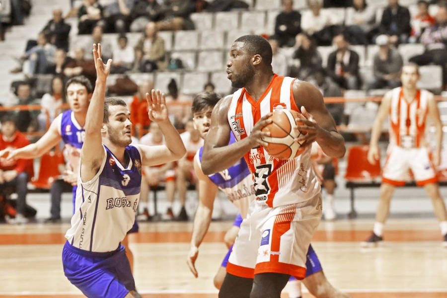 Fotos: Las imágenes del partido entre el Huniko Gijón Basket - Rosalía de Castro