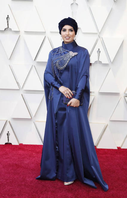 Fatma Al Remaihi eligió diseño azul noche con detalles de pedrería y un turbante. Discreta, pero muy elegante.