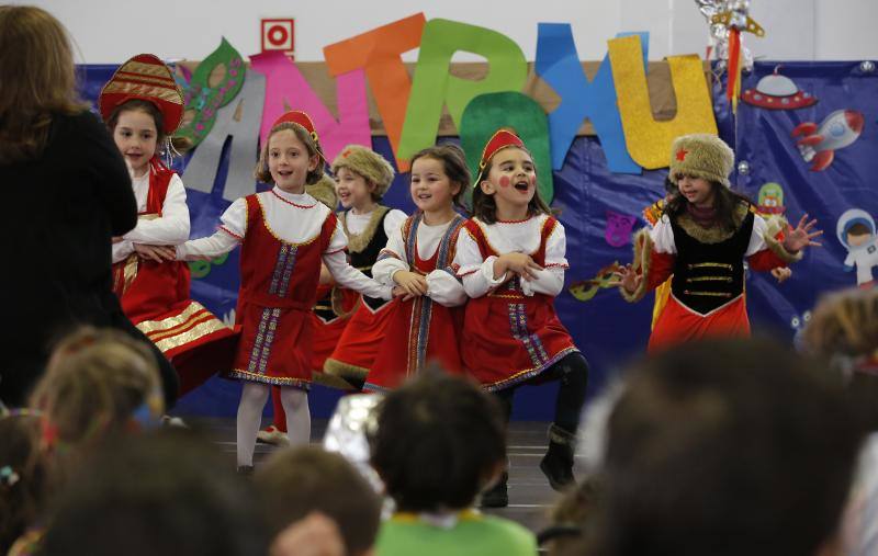 Fotos: Fiesta de disfraces entre los escolares gijoneses