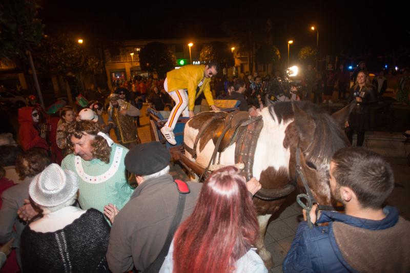 Britney Spears y Freddy Mercury arropan la apertura oficial del carnaval
