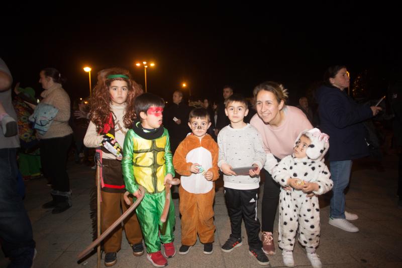 Britney Spears y Freddy Mercury arropan la apertura oficial del carnaval