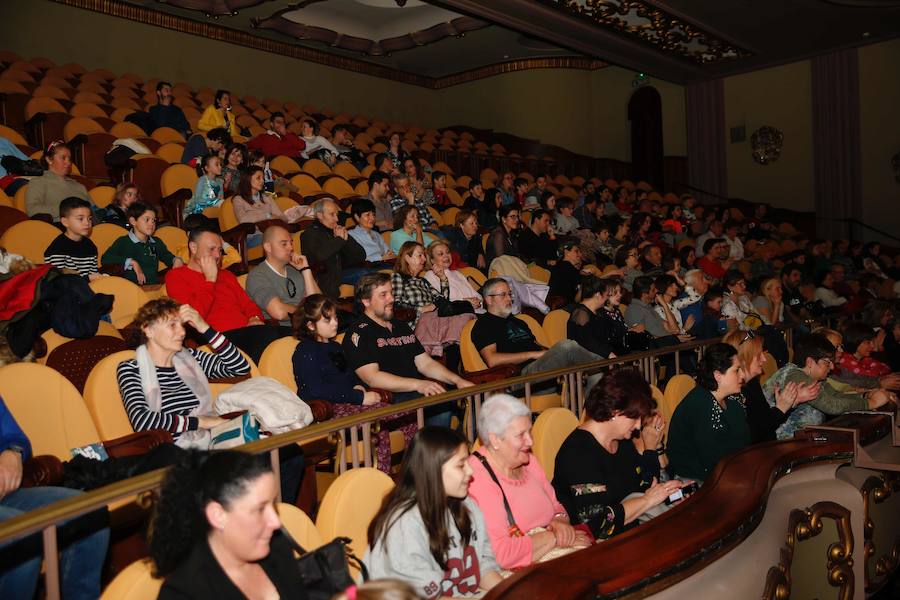 La cita, que celebra su XXV aniversario, tuvo lugar en el Teatro Jovellanos 