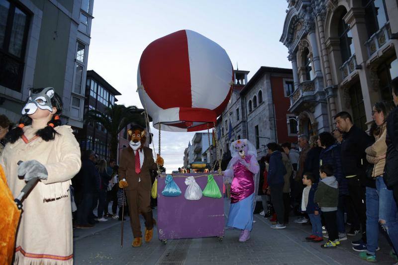 Los astronautas, las naves especiales y los extraterrestres toman las calles llaniscas