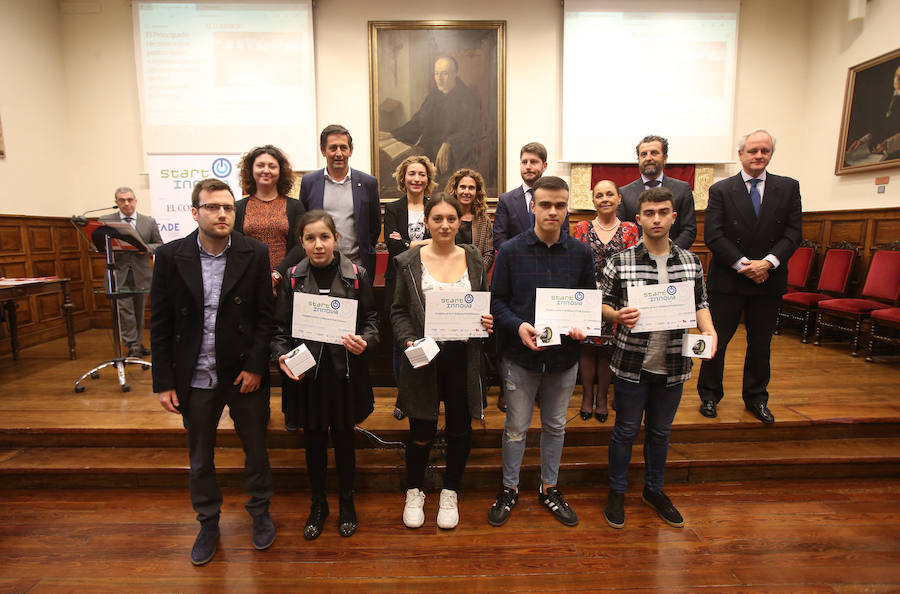 El proyecto Soundup del Colegio de Fomento Peñamayor se ha alzado con el primer premio en la categoría de menores de 17 años de STARTinnova, el programa de impulso de la cultura emprendedora de EL COMERCIO. En la categoría de segundo de Bachillerato y Formación Profesional se ha impuesto Imapro, del CIFP La Laboral, gracias a su propuesta de una compañía de mantenimiento para la Industria 4.0 de la región.