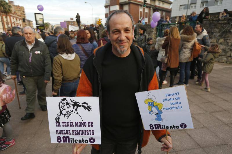 Cien mil personas reivindicaron el feminismo en Gijón en otra jornada histórica. Los carteles que portaban las manifestantes eran un claro símbolo de las protestas que inundaron la calle este viernes.