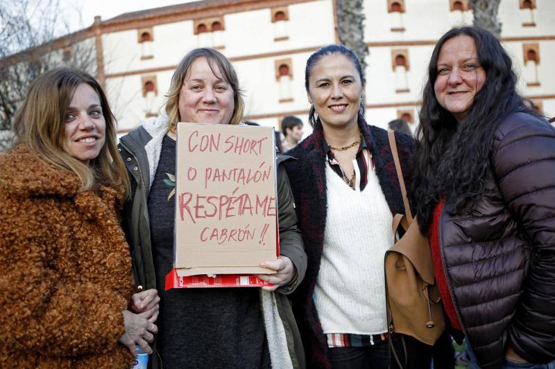 Cien mil personas reivindicaron el feminismo en Gijón en otra jornada histórica. Los carteles que portaban las manifestantes eran un claro símbolo de las protestas que inundaron la calle este viernes.