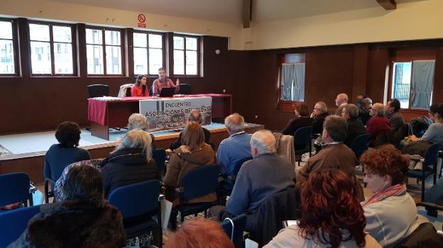 Encuentro de Asociaciones de Valdés en la Casa del Mar. 