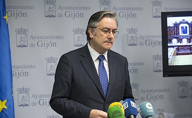 «El comportamiento de Luis Venta no está a la altura de un partido democrático y serio»