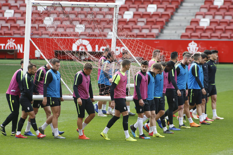Los aficionados han podido asistir al entreno de los rojiblancos preparatorio del partido del domingo en Córdoba (16 horas)